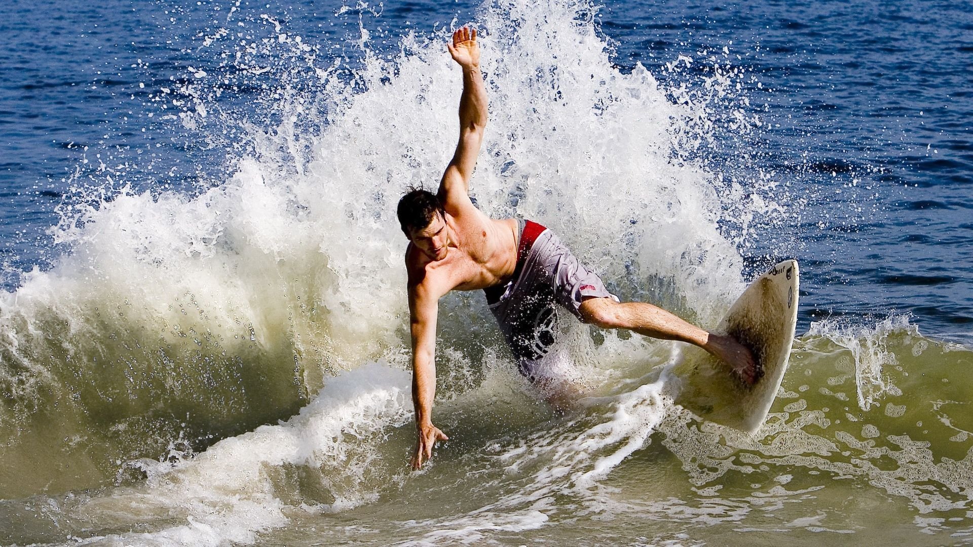 开云真人娱乐官网-德甲替补席深度影响赛程，德甲晋级